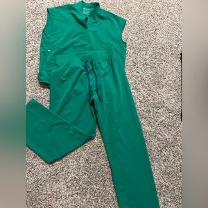 Figs emerald green scrub set